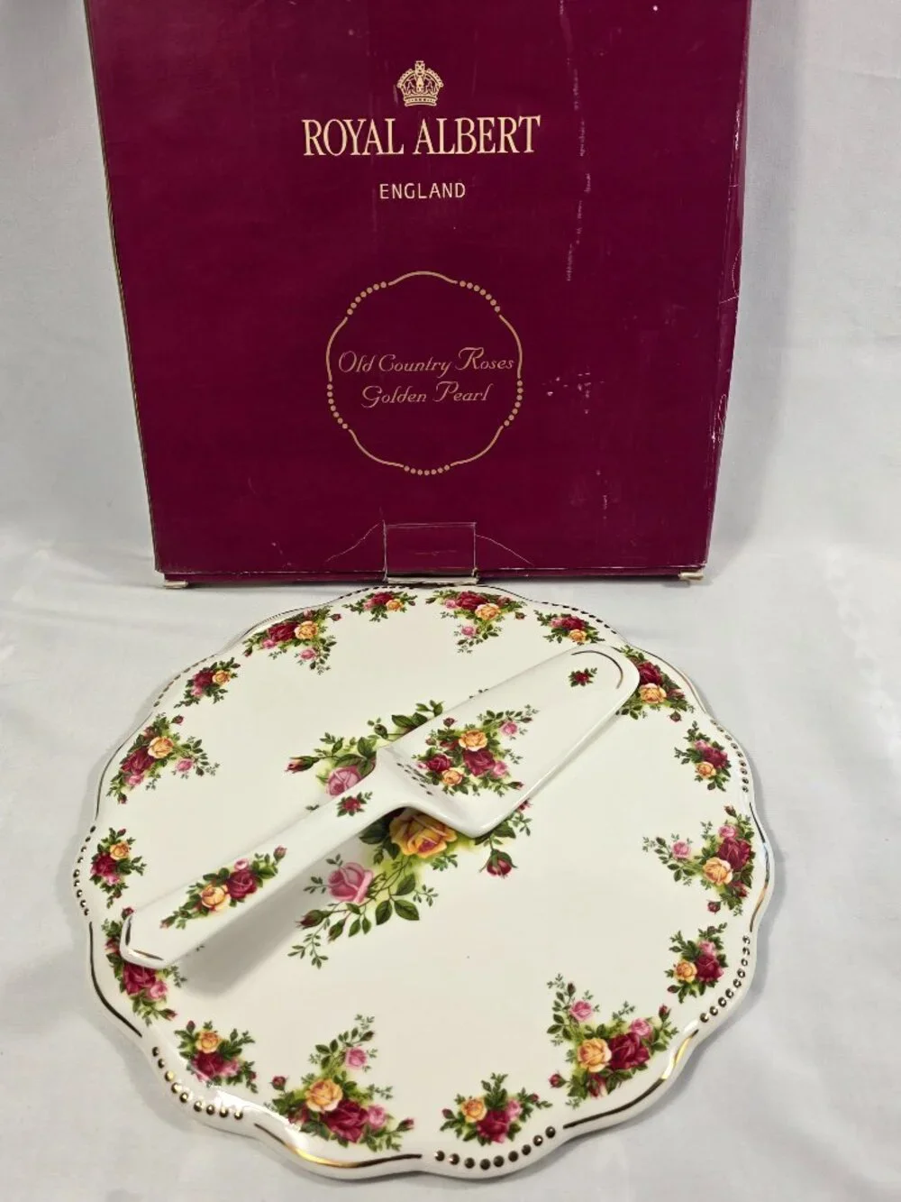 Royal Albert Old Country Roses Cake Plate & Server Set Red & Yellow Roses